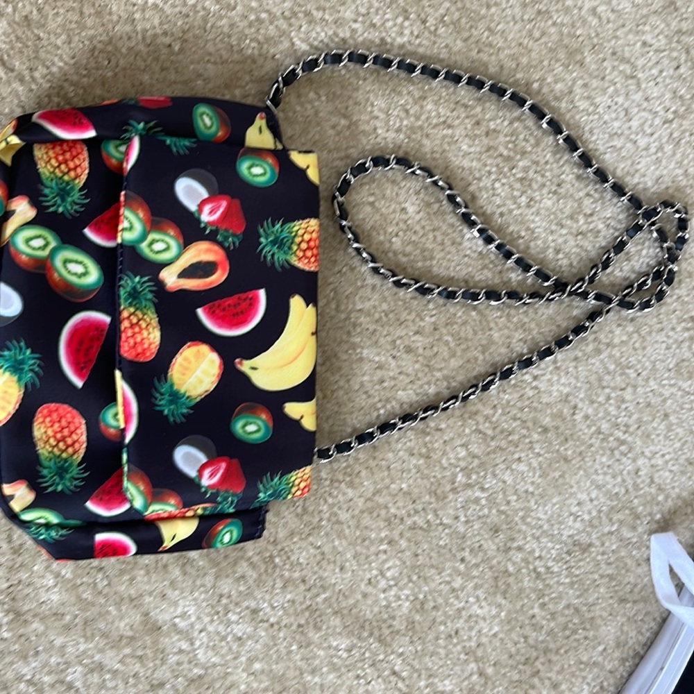 Fruit purse